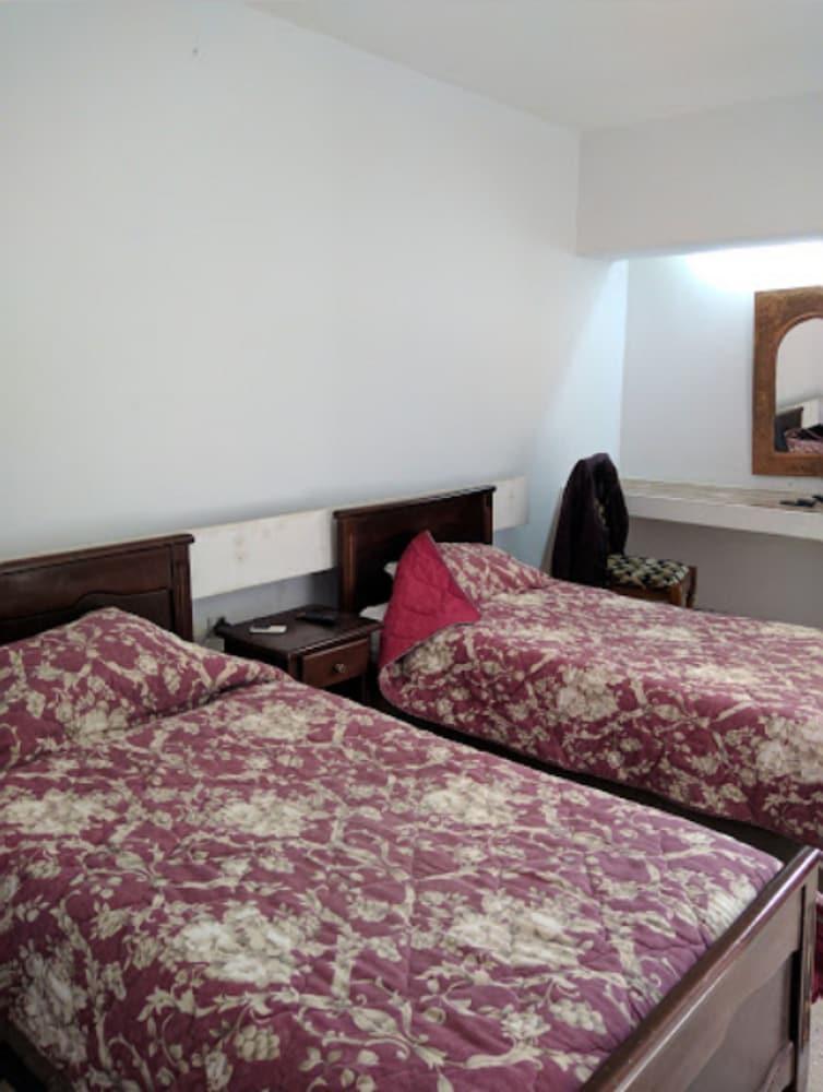 Hotel Antar Бешар Екстериор снимка