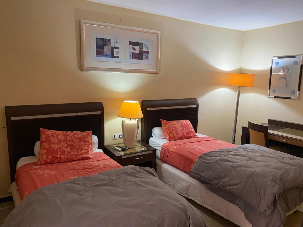 Hotel Antar Бешар Екстериор снимка