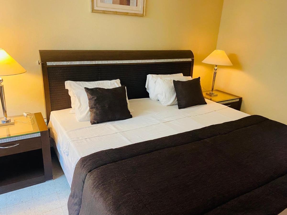 Hotel Antar Бешар Екстериор снимка