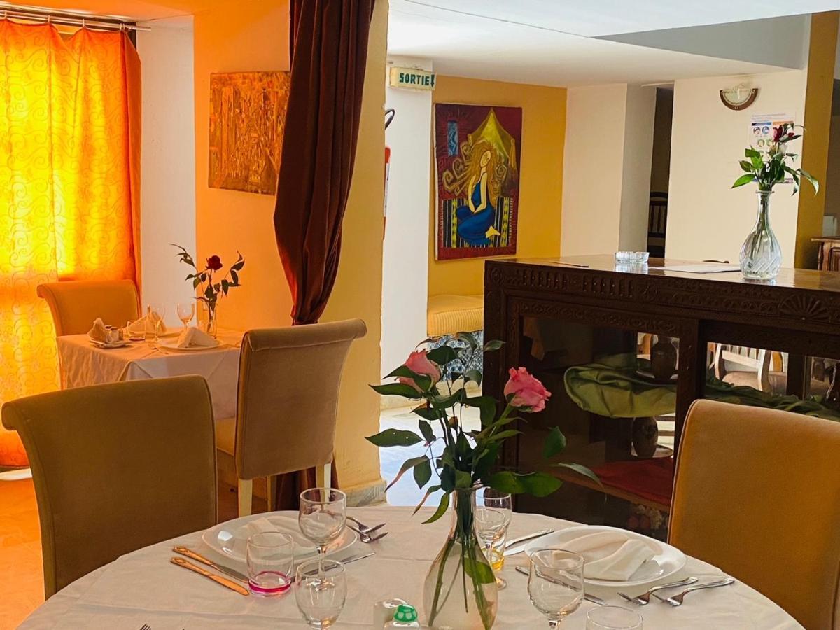 Hotel Antar Бешар Екстериор снимка