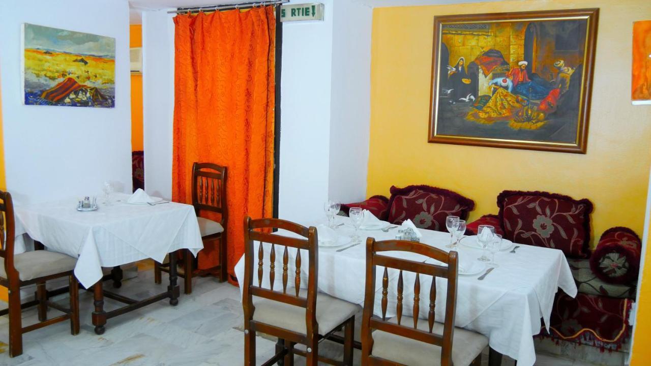 Hotel Antar Бешар Екстериор снимка